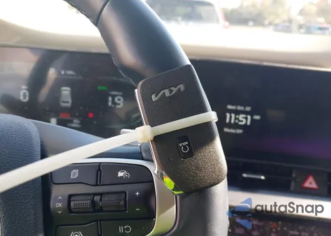 2023 Kia Sportage Hybrid Ex from USA, damaged, VIN KNDPVCAG0P7106866